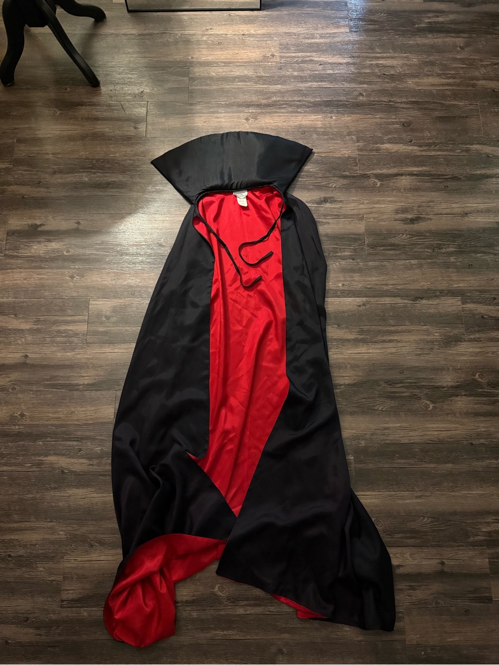 Long black red Dracula cape